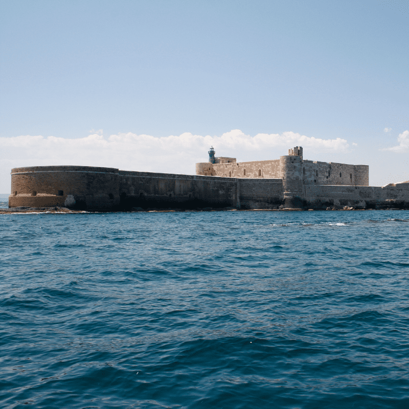 Castello Maniace tour in barca Ortigia